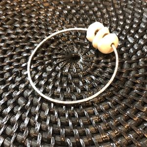 SS Hammered Bangle Bracelet w/Puka Shells